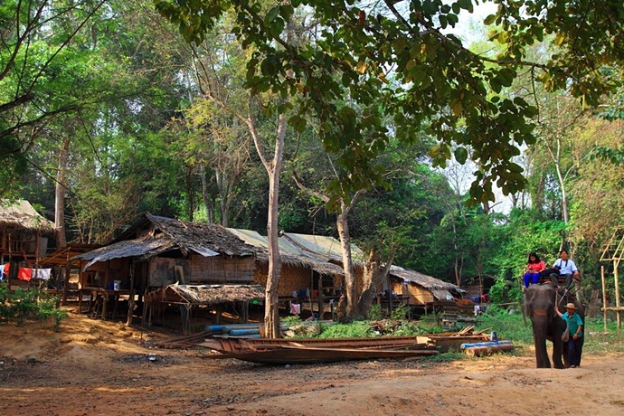หมู่บ้านช้างไทรโยค-Kon-Nokkok